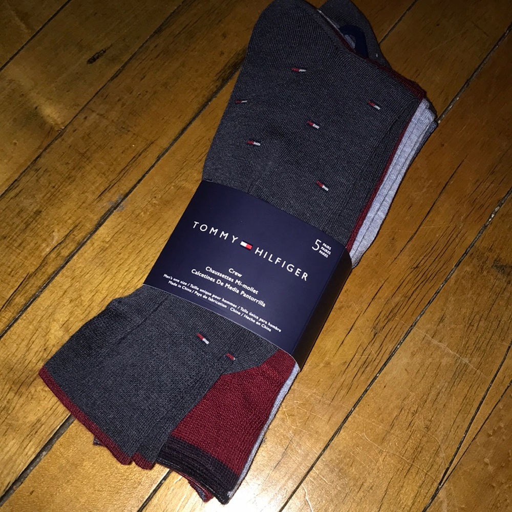Tommy Hilfiger Men's Crew Socks Pack in Charcoal Gray & Burgundy Accents
